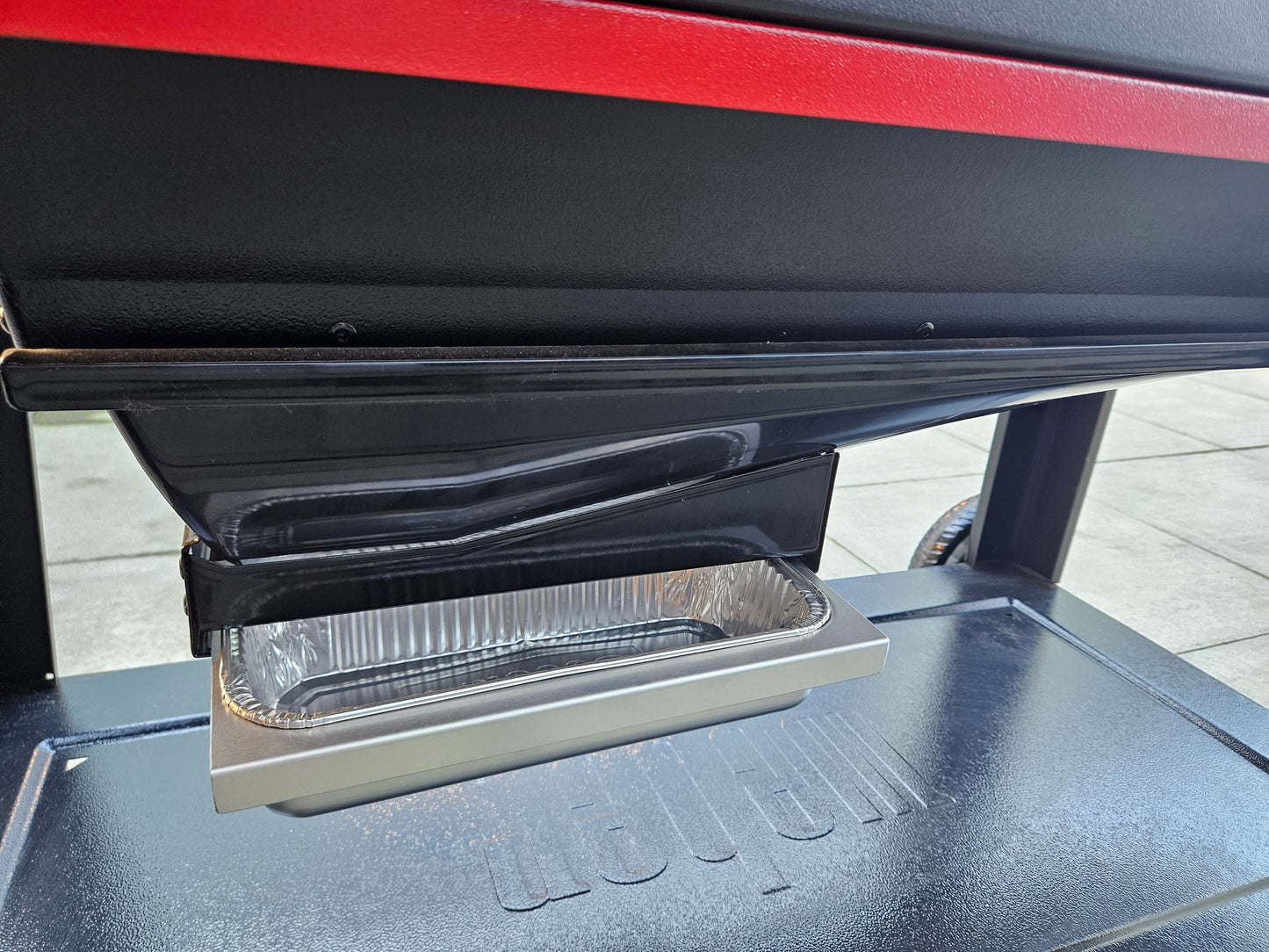 #262 Ex-Display (sold as seen) Searwood XL 600 Pellet Grill Weber
