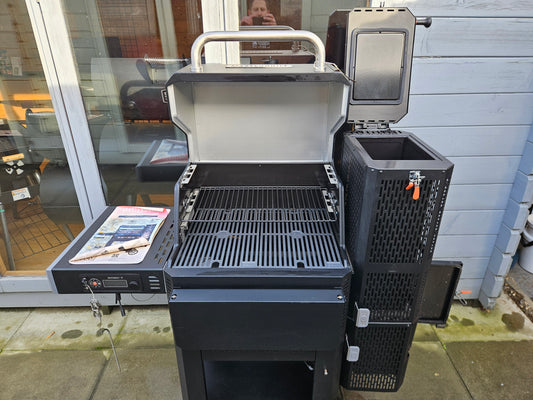 #255 Ex-Display (sold as seen) Masterbuilt Gravity Series 600