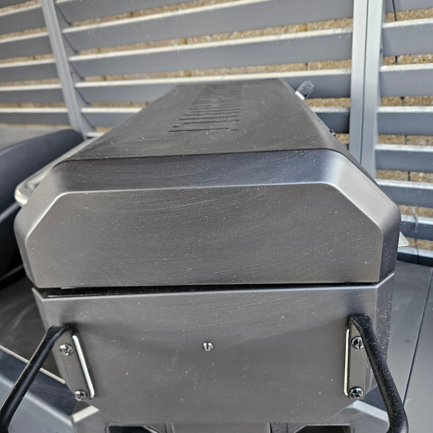 #263 Ex-Diplay (sold as seen) Portable Charcoal Grill Masterbuilt