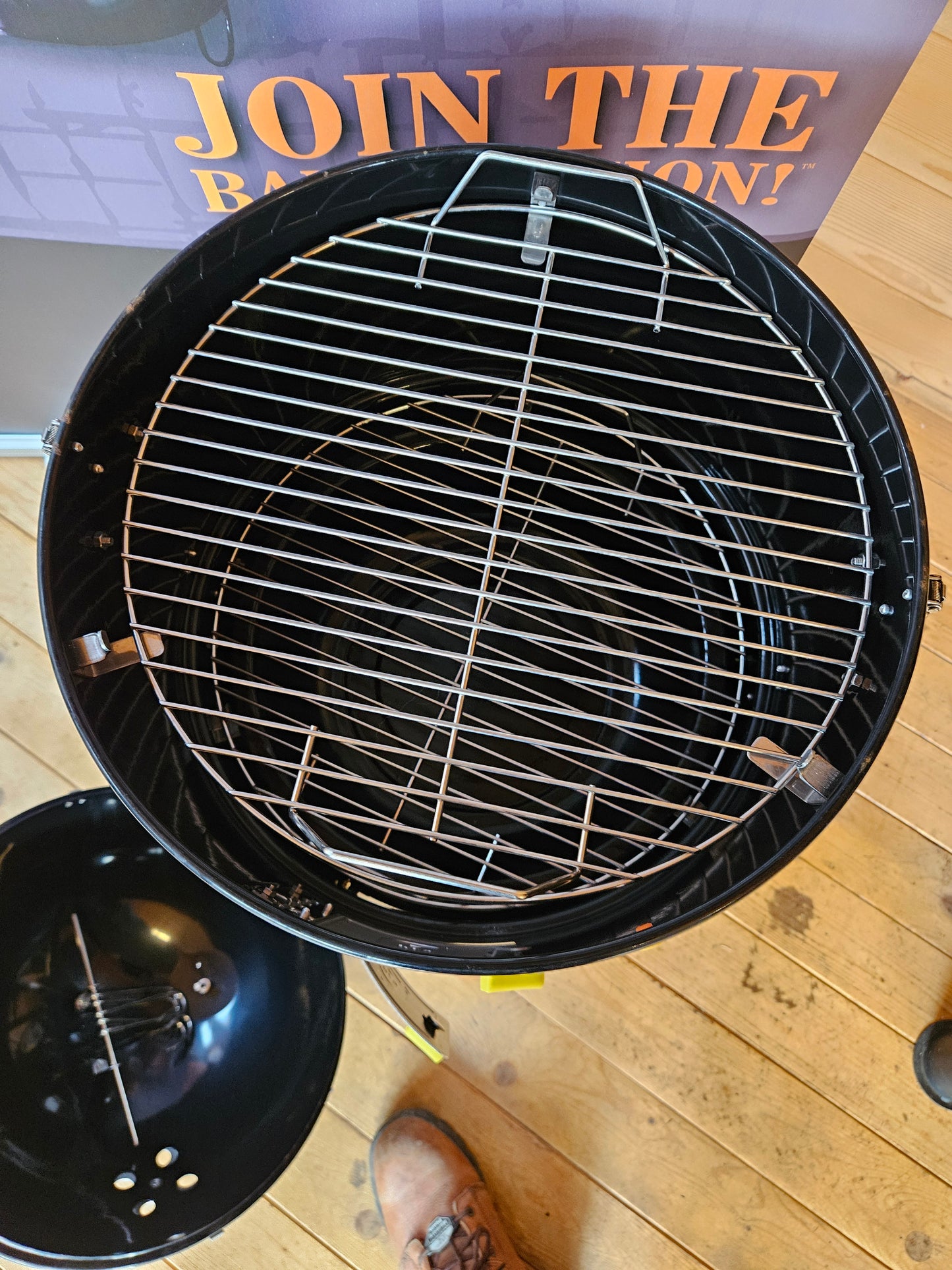 #235 EX-Display ProQ Frontier Smoker (Sold as seen)