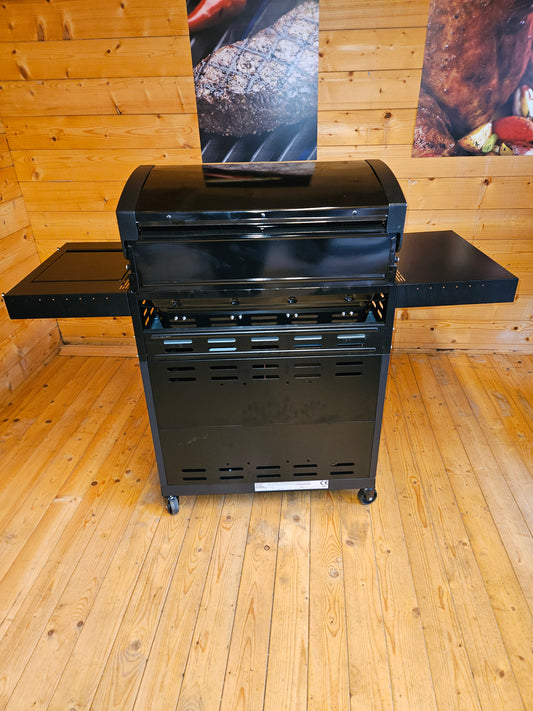 #216 EX-DISPLAY Char-Broil Professional CORE TRU-Infrared 4 Burner Gas BBQ, Black, WITH COVER (Copy)