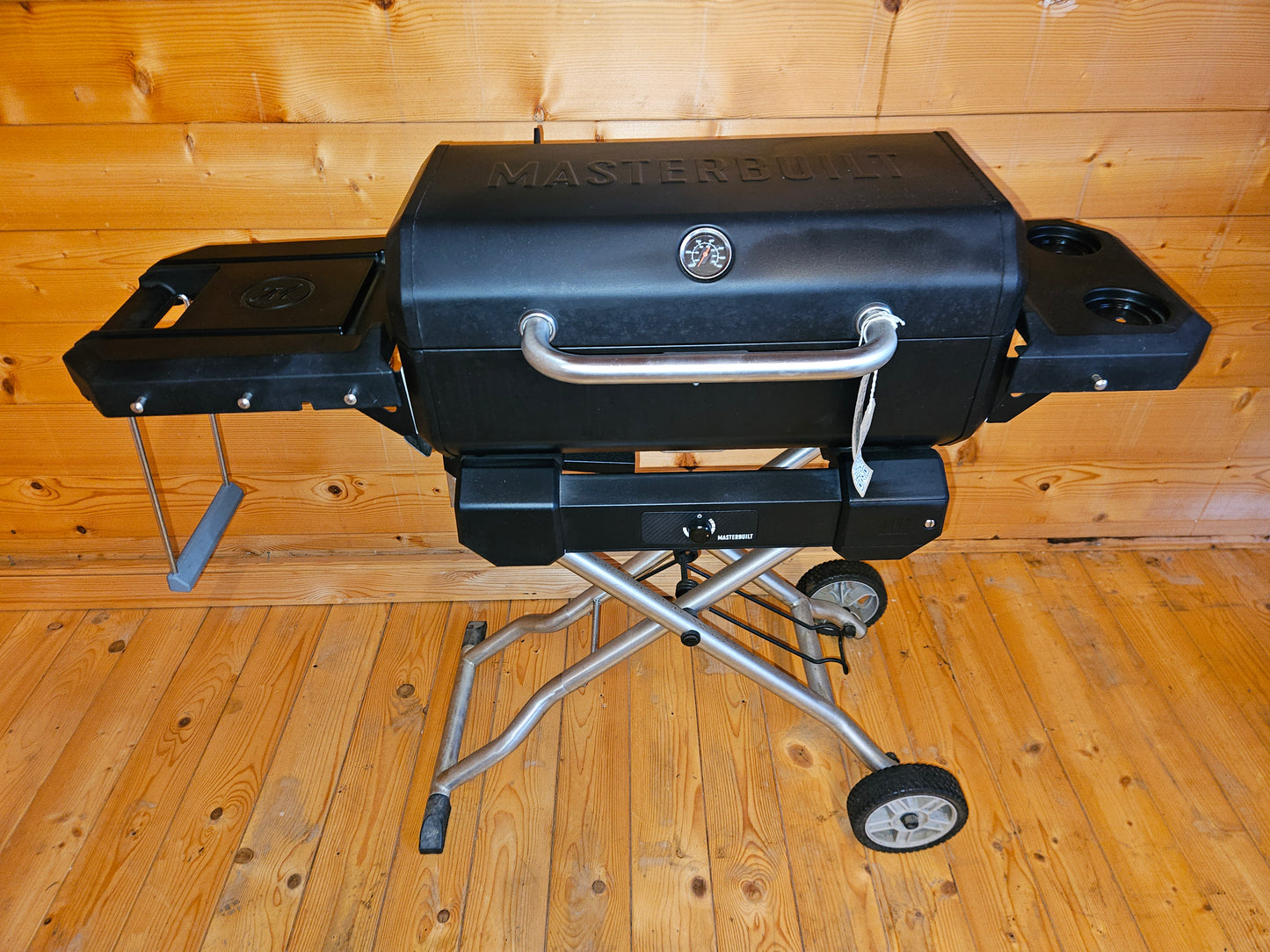 #167 Ex-Display Masterbuilt Portable Charcoal BBQ with Cart