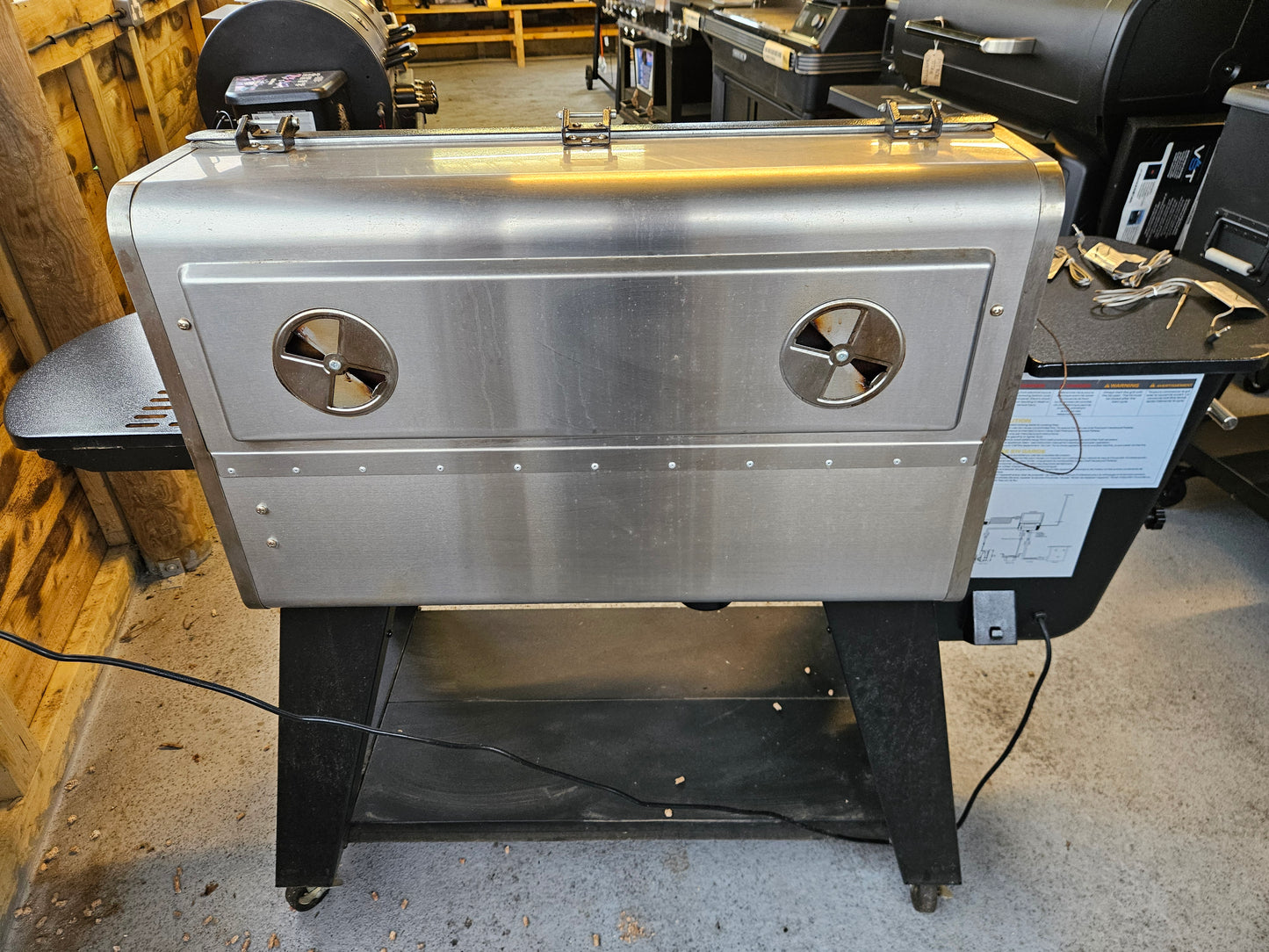 #223 EX-DEMO Camp Chef Woodwind Pro 36 Pellet Grill Smoker (sold as seen)