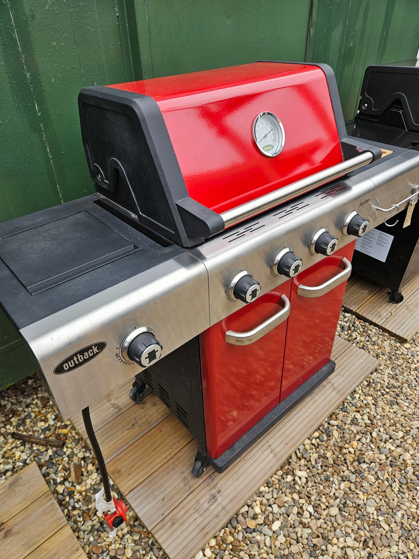 #240 Ex-Display (sold as seen) Outback Red Jupiter 4 Burner Hybrid BBQ With Cover