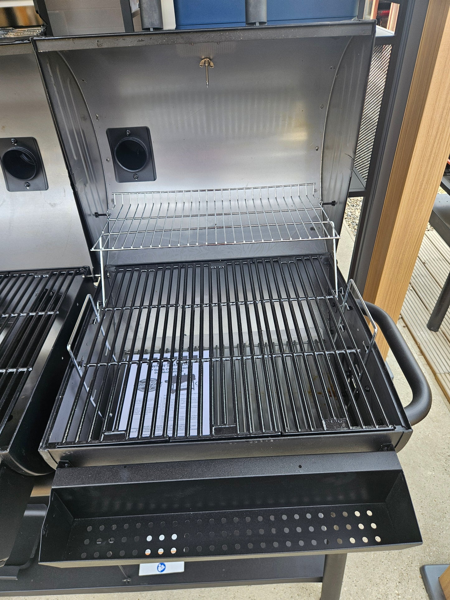 #246 - EX-Display (SOLD AS SEEN) Char-Griller Duo Gas and Charcoal BBQ 