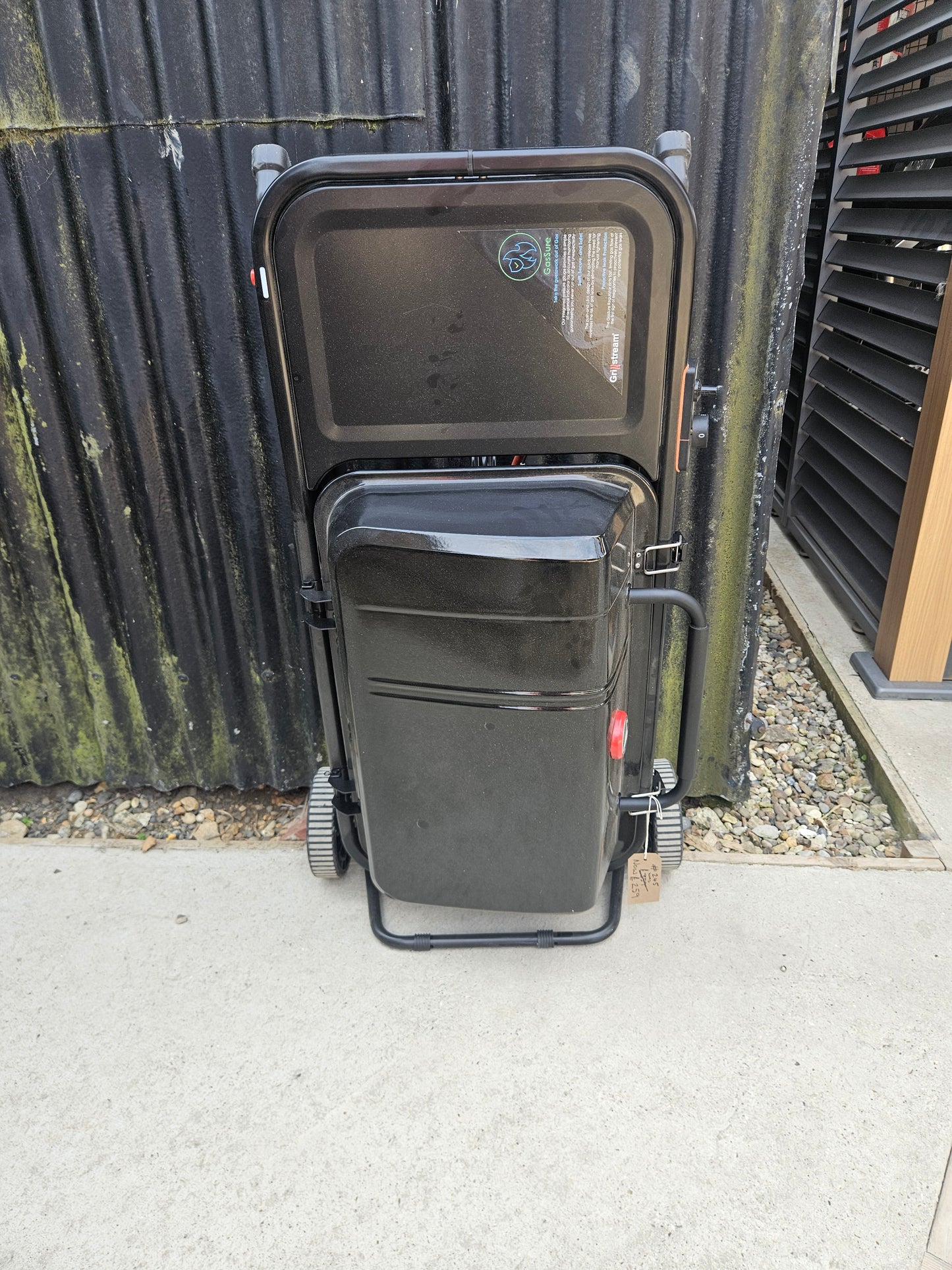 #245 EX-Display (SOLD AS SEEN)Grillstream Portable Smashgrill Go