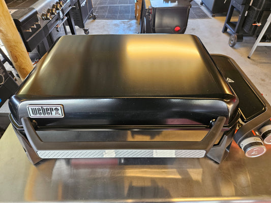 #256 - Slate 56cm 2 Burner Griddle Weber (sold as seen)