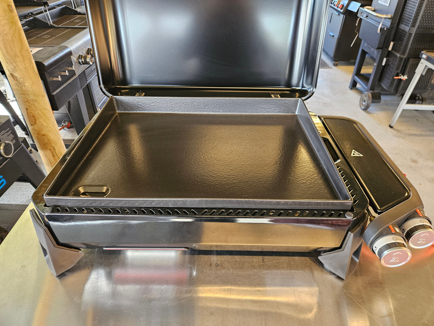 #256 - Slate 56cm 2 Burner Griddle Weber (sold as seen)