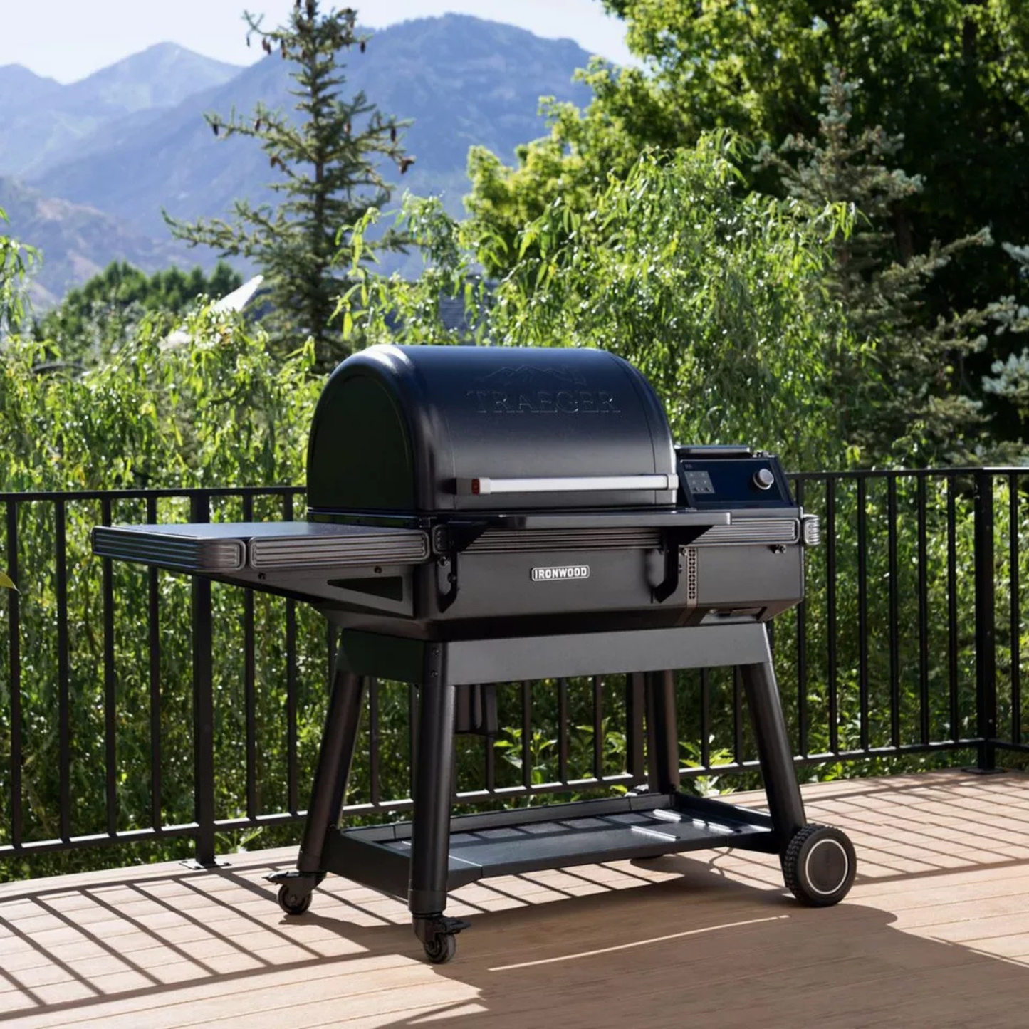 Traeger Ironwood Wood Pellet Smoker Grill