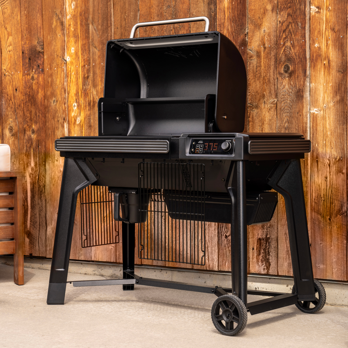 Traeger Woodridge Ultimate Bundle