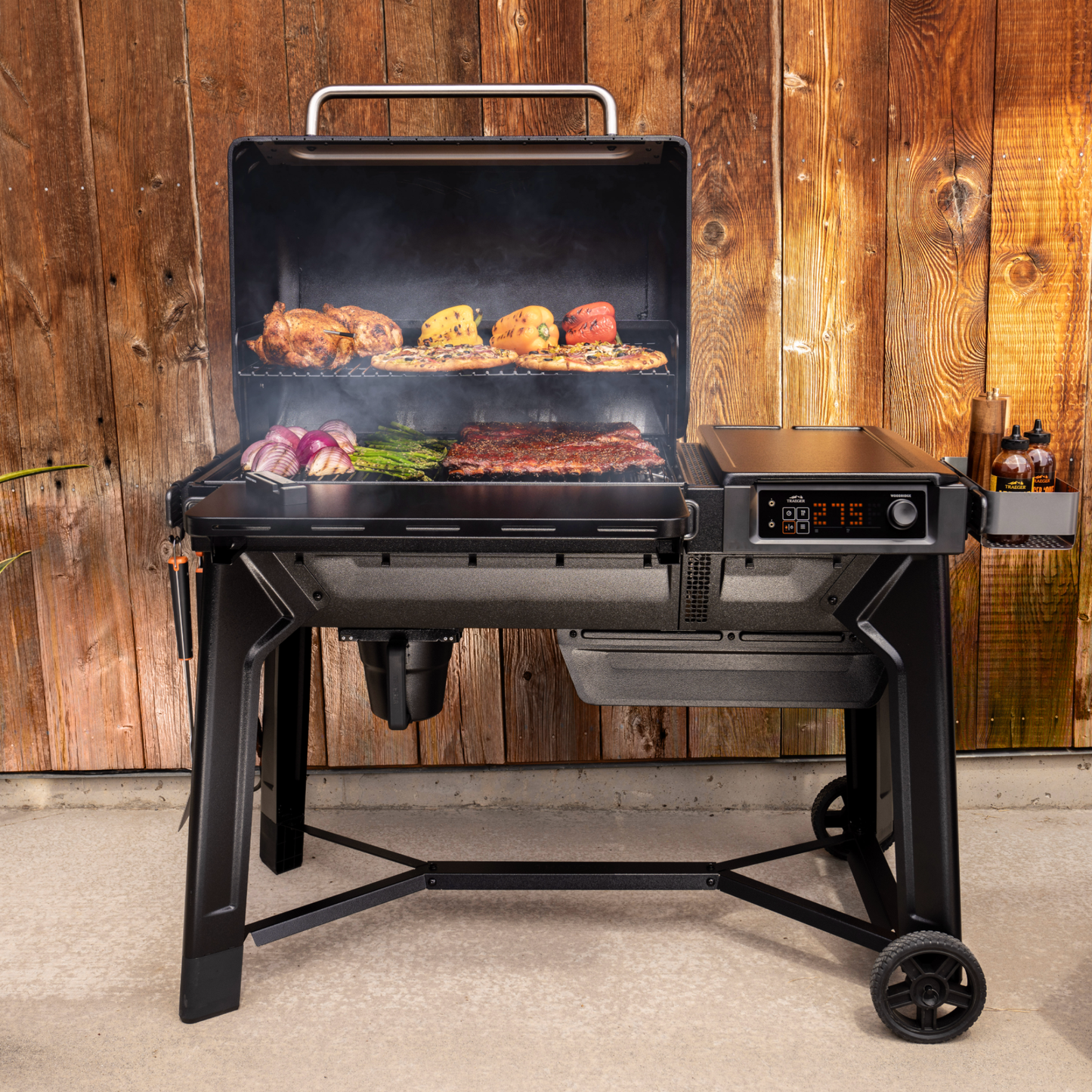 Traeger Woodridge Ultimate Bundle