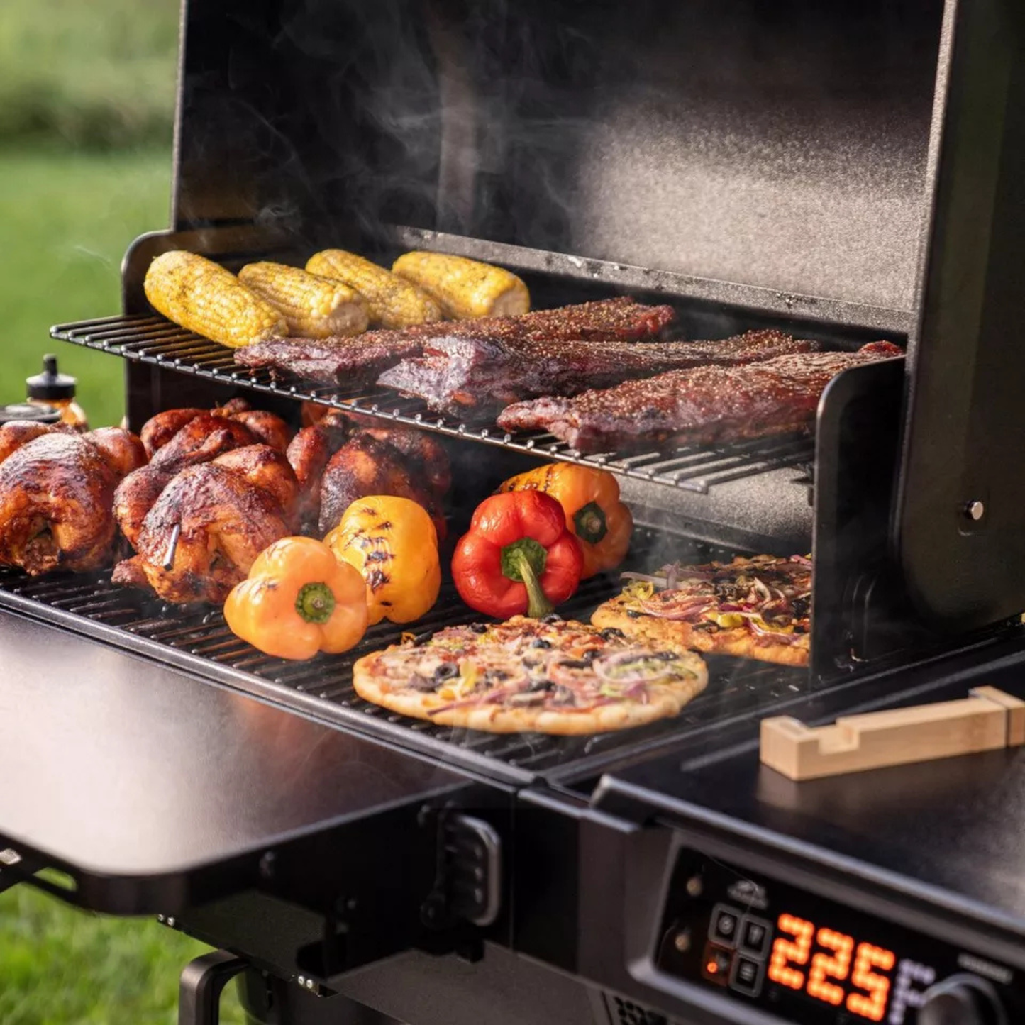 Traeger Woodridge Ultimate Bundle