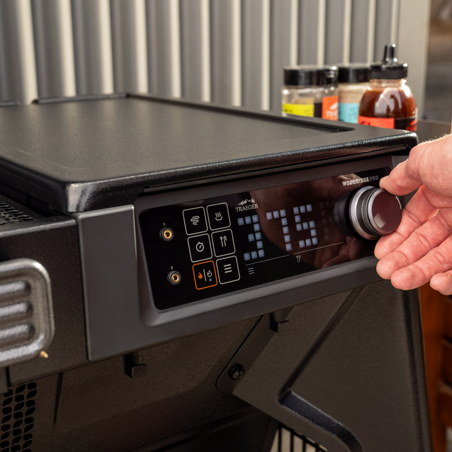 Traeger Woodridge Pro Pellet Smoker
