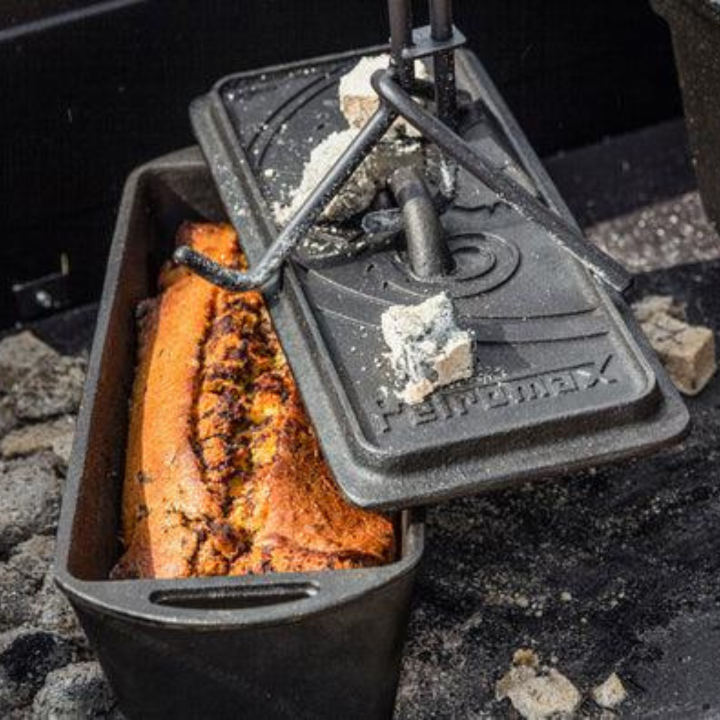 2.4 Litre Cast Iron Loaf Pan from Petromax