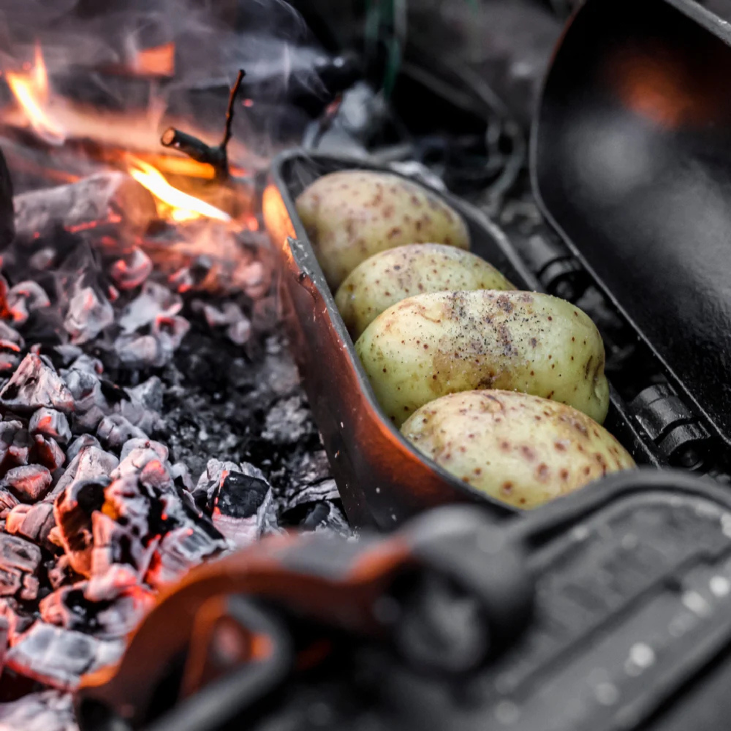 Petromax Cast Iron Potato Cooker
