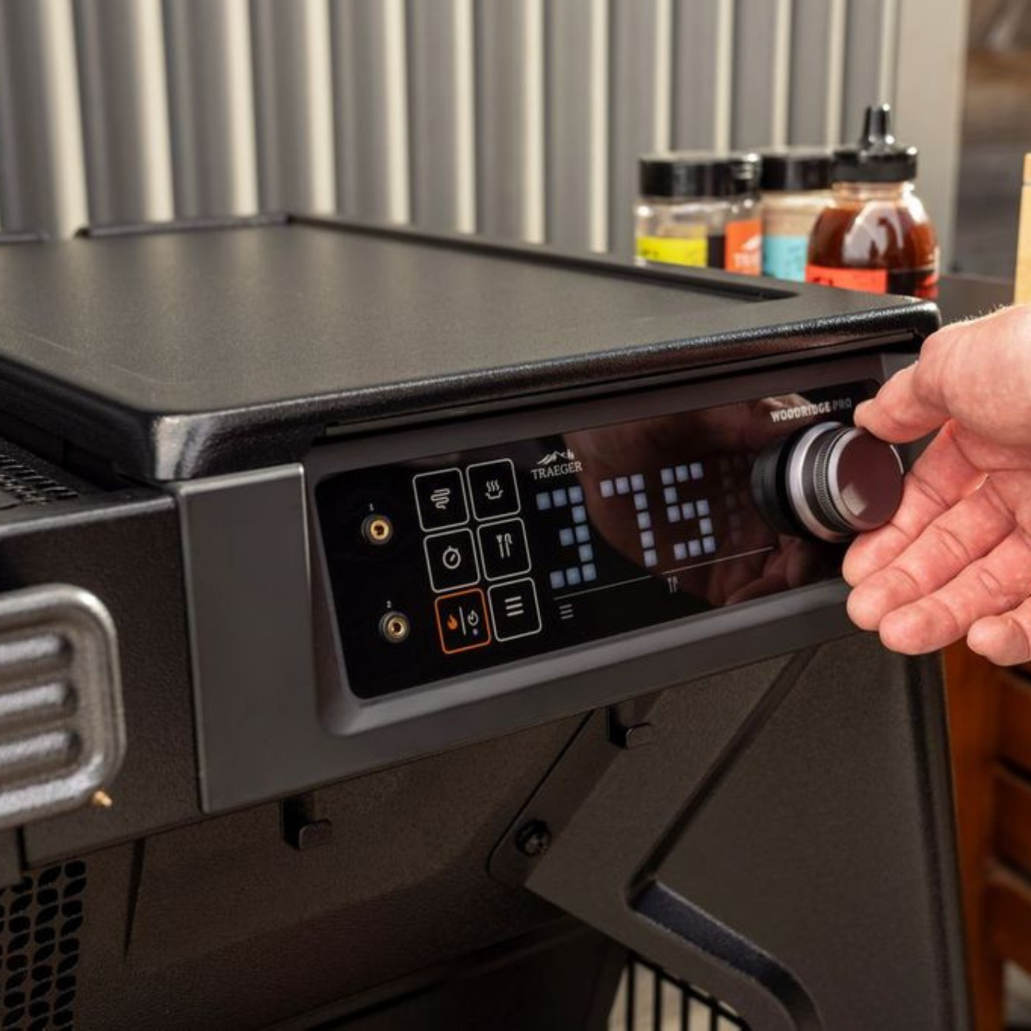 Traeger Woodridge Elite Wood Pellet Grill and Smoker