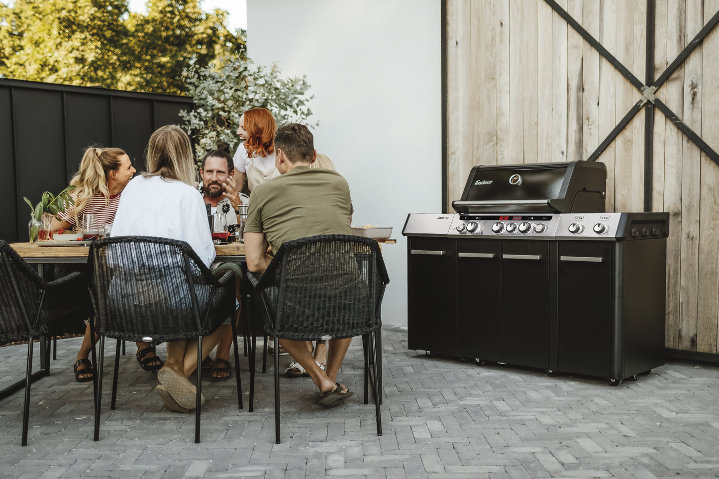 Enders Uniq Pro 3 IK Gas BBQ Kitchen with Cruster