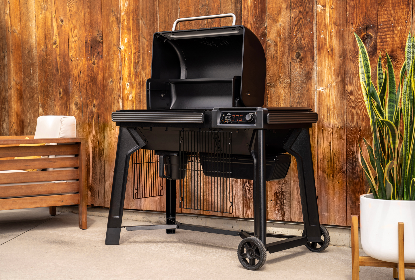 Traeger Woodridge Pellet Smoker
