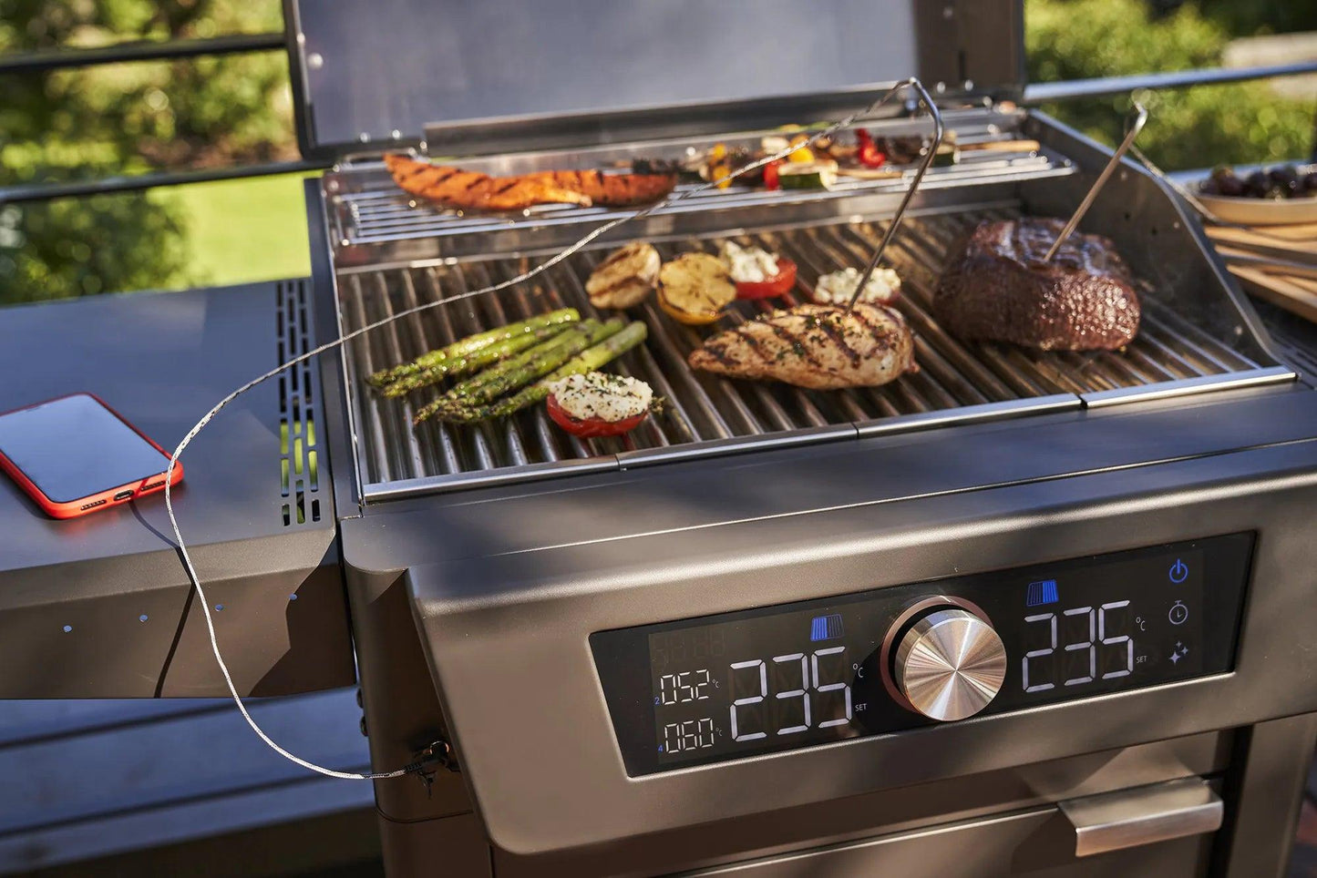 Char-Broil Evolve Electric BBQ - reddot Design Winner 2024 - BBQ Land