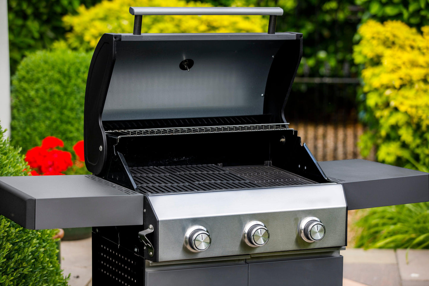 Grillstream Classic 3 Burner Hybrid Gas / Charcoal Barbecue - BBQ Land