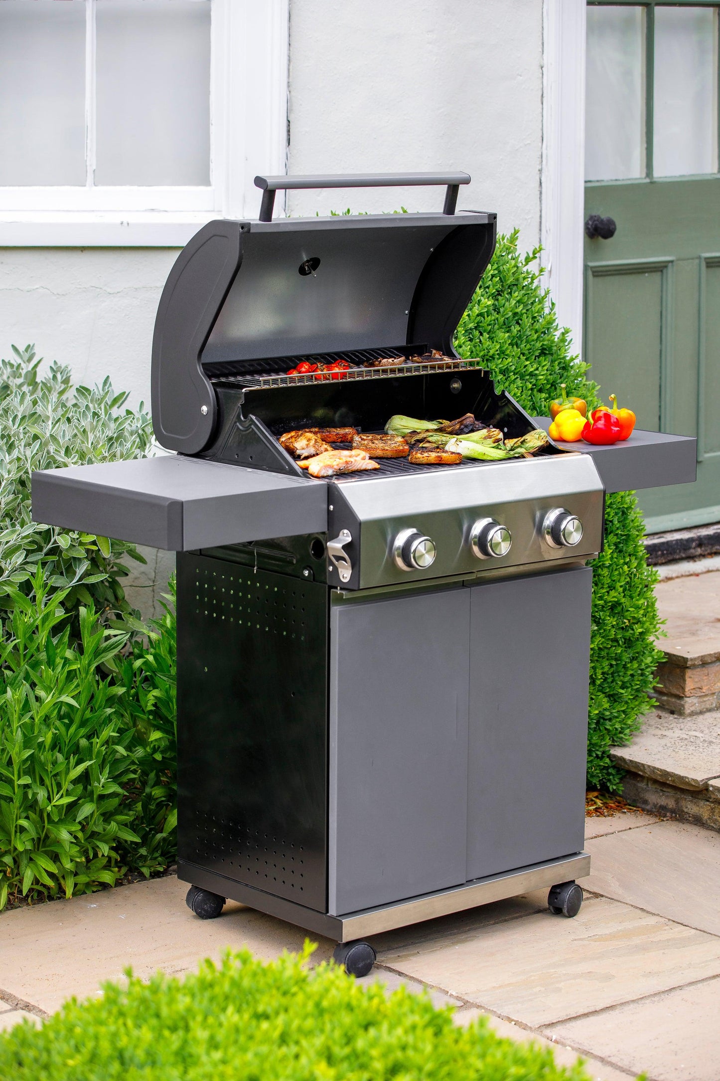 Grillstream Classic 3 Burner Hybrid Gas / Charcoal Barbecue - BBQ Land