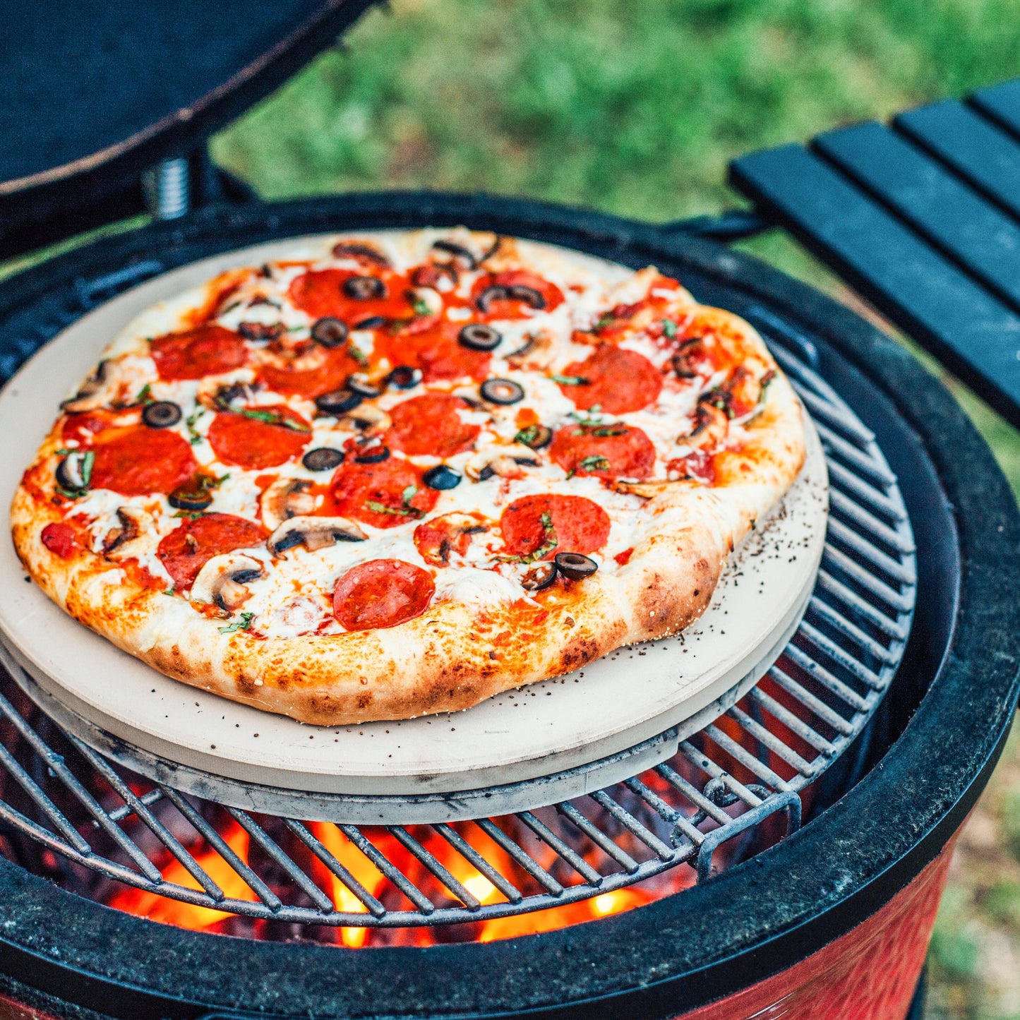 Konnected Joe BBQ with Discovery Pack from Kamado Joe