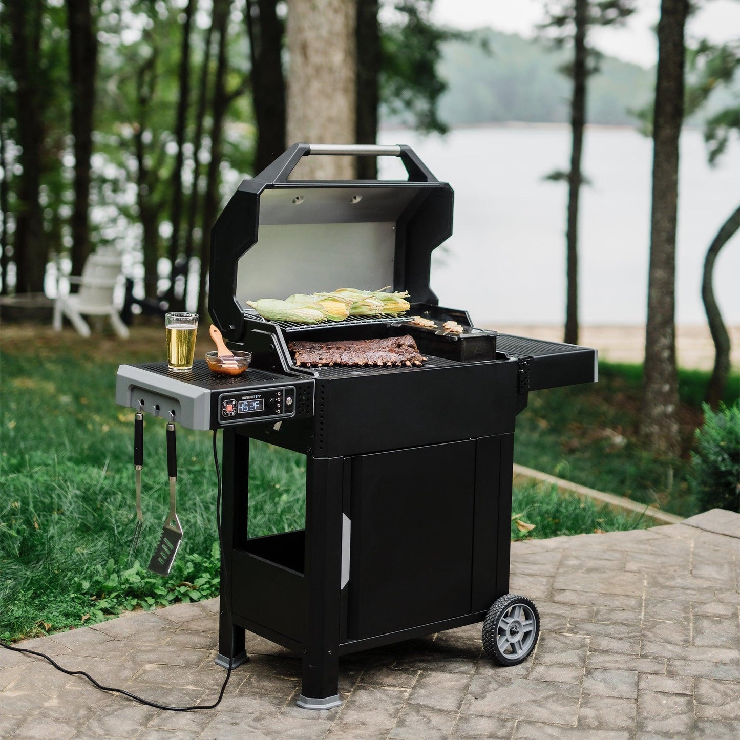 Masterbuilt QuickStart AutoIgnite™ Series 545 Digital Charcoal BBQ - BBQ Land