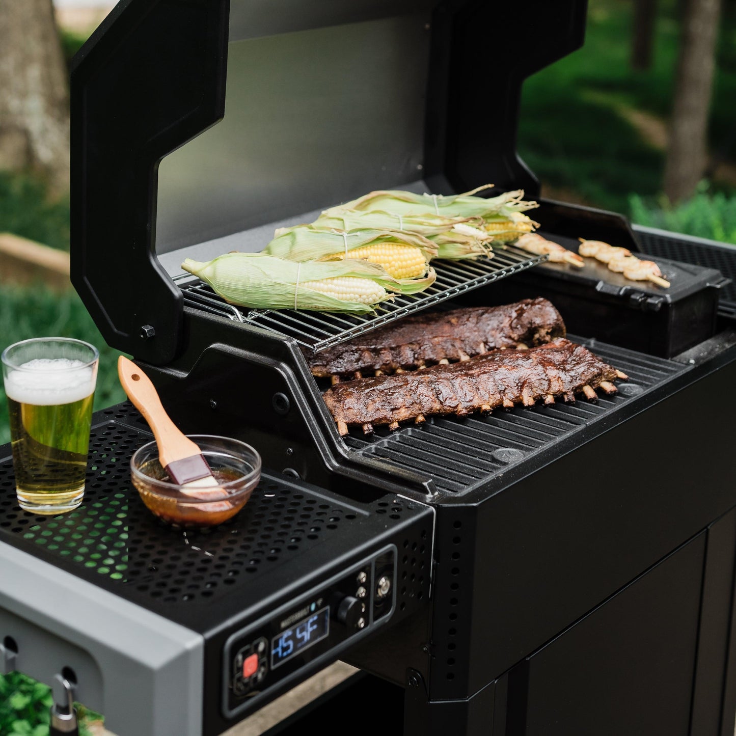 Masterbuilt QuickStart AutoIgnite™ Series 545 Digital Charcoal BBQ - BBQ Land