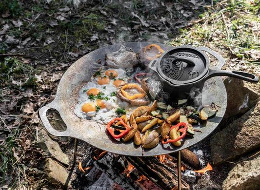 Petromax 1 Litre Cast Iron Saucepan with Lid - BBQ Land