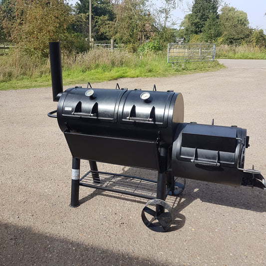 2nd-user Tepro Indianapolis Heavy Duty Offset BBQ Smoker with Cover