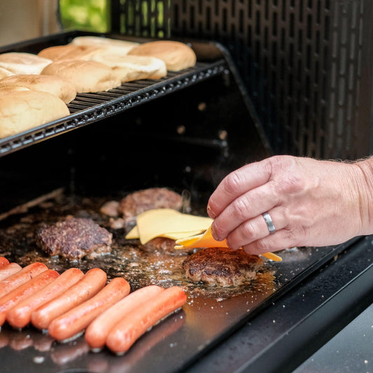 Masterbuilt 800 Griddle BBQ with Starter Pack - BBQ Land