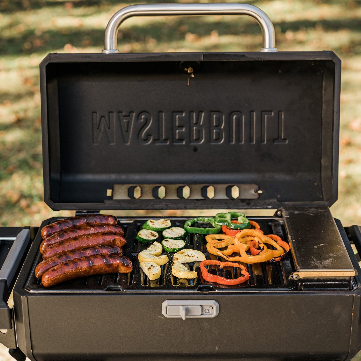 Masterbuilt Portable Charcoal BBQ with Cart - BBQ Land