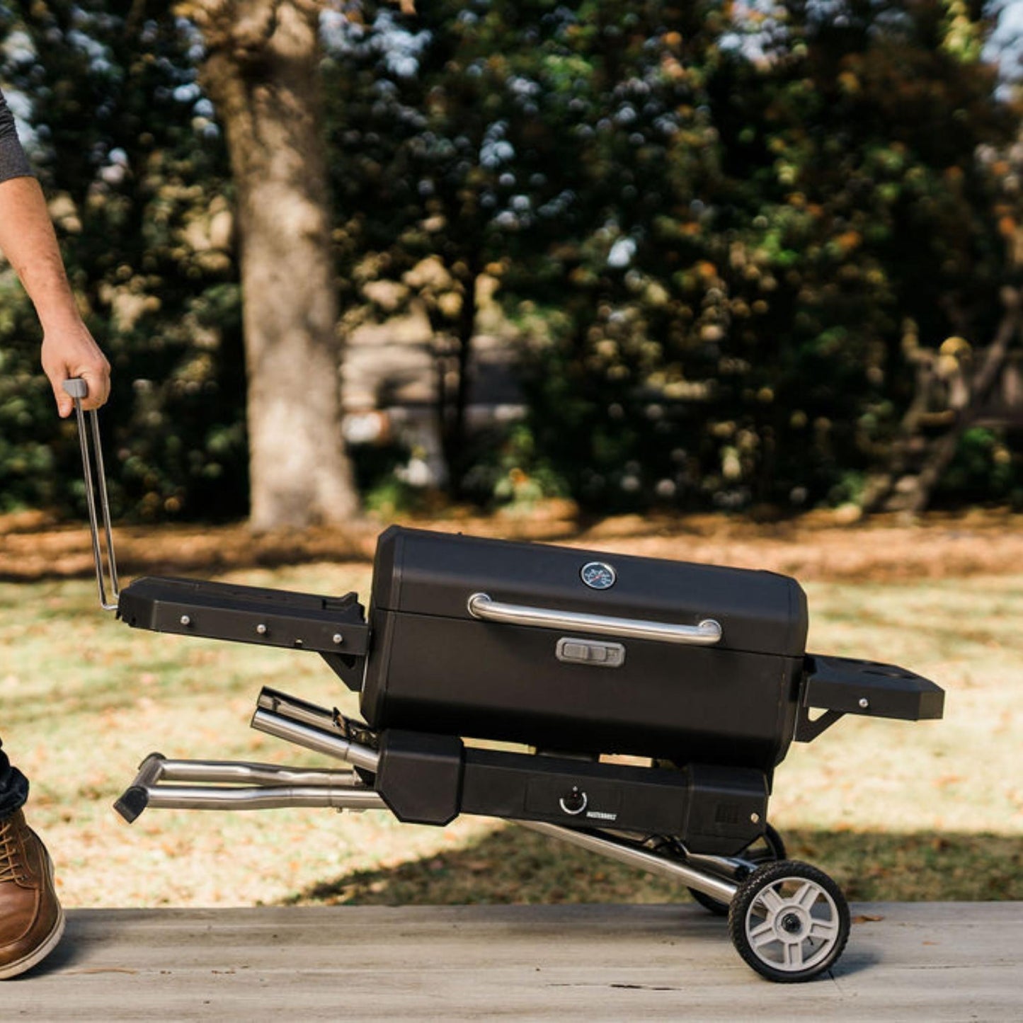 Masterbuilt Portable Charcoal BBQ with Cart - BBQ Land