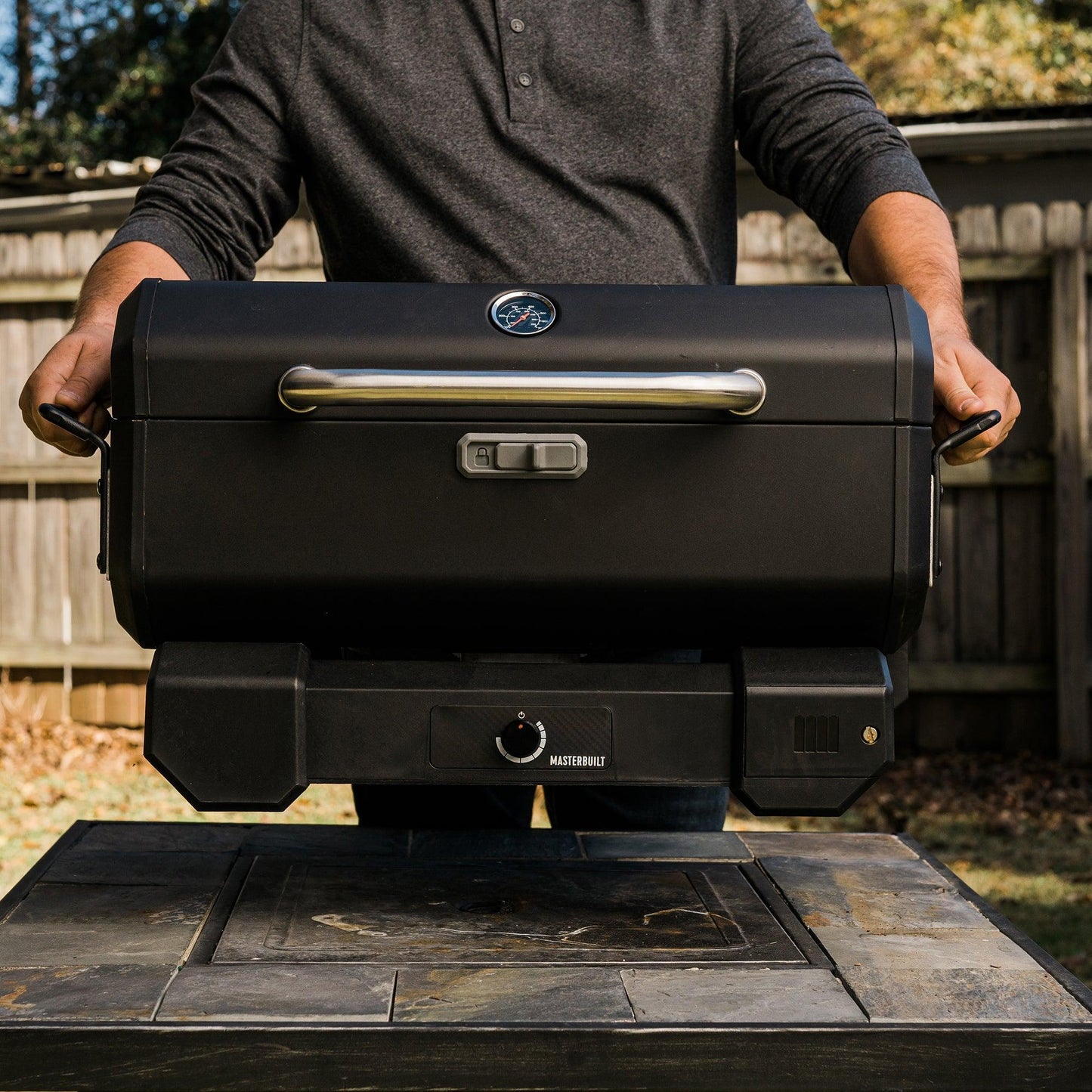 Masterbuilt Portable Charcoal BBQ with Cart - BBQ Land