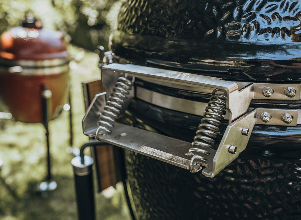 Monolith Classic 21" Pro-Series 2.0 Kamado BBQ - BBQ Land