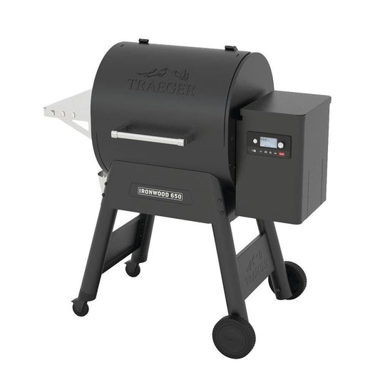 Traeger Ironwood 650 BBQ Wood Pellet Grill + TRAEGER COVER, FRONT SHELF + 6 MONTHS OF PELLETS